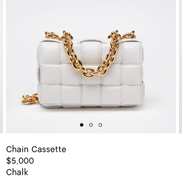 Bottega Veneta Chain Cassette Bag (in the color chalk) - Picture 6 of 7